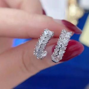 18k diamond earrings, chevron diamond setting